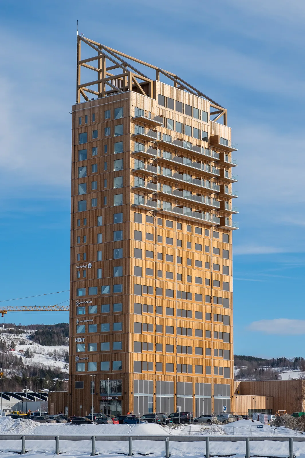 La tour Mjøstårnet à Brumunddal, en Norvège, immeuble de dix-huit étages à structure en bois.